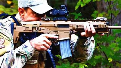 美軍最新一代戰鬥步槍「ACR突擊步槍」，一種先進而且漂亮的突擊步槍